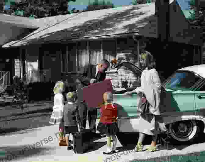 A White Family Moving To The Suburbs In The 1950s. The Fall Of A Great American City: New York And The Urban Crisis Of Affluence